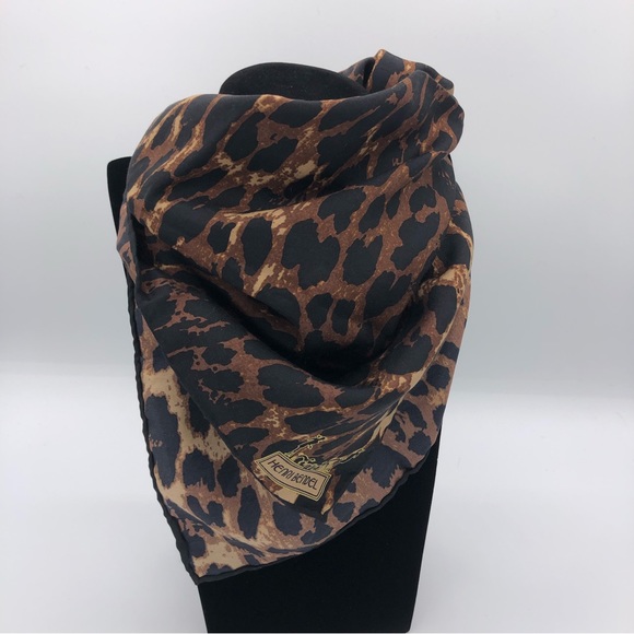 henri bendel Accessories - Henri Bendel Silk Leopard Square Neck Bag Scarf